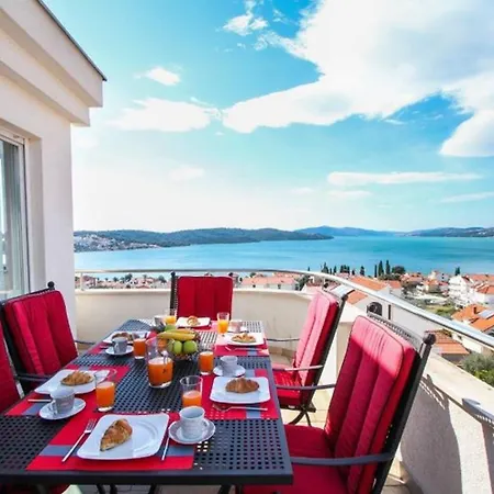 4-star Penthouse With Wonderful Sea View - Stella Sunshine * Trogir